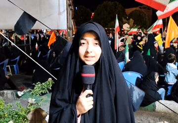 حضور دانش‌آموزان دبستان شاهد مریم قم در اجتماع شبانه چهل اختران