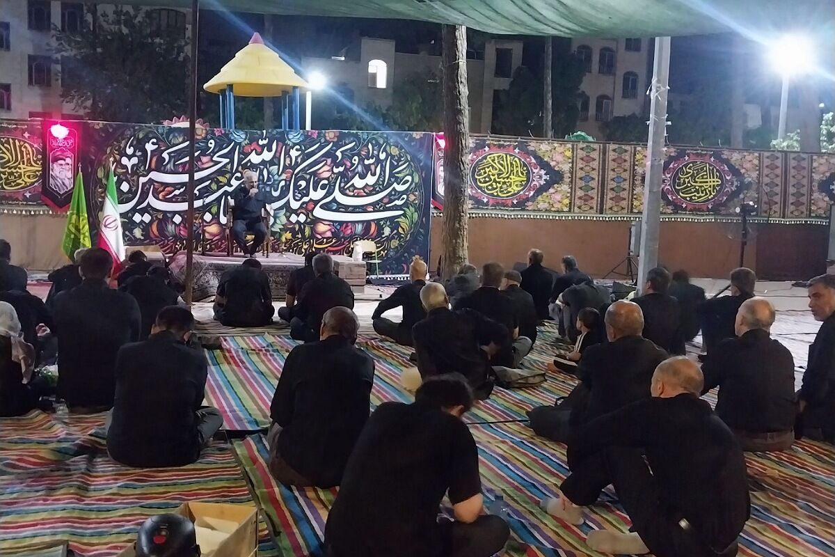 گردهمایی شبانه در محله ۱۳ آبان شهرری 