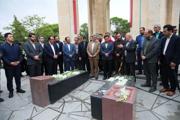 تجدید میثاق مدیران روابط‌عمومی دستگاه‌های اجرایی با شهدای والامقام