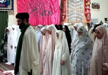 مساجد، پناهگاه معنوی نوجوانان شدند