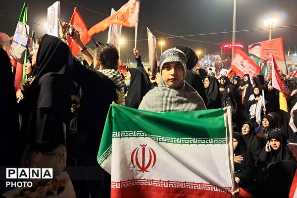 آیین وداع ملت ایران با پدر امت؛ خیزش یک ملت در سوگ رهبر شهید