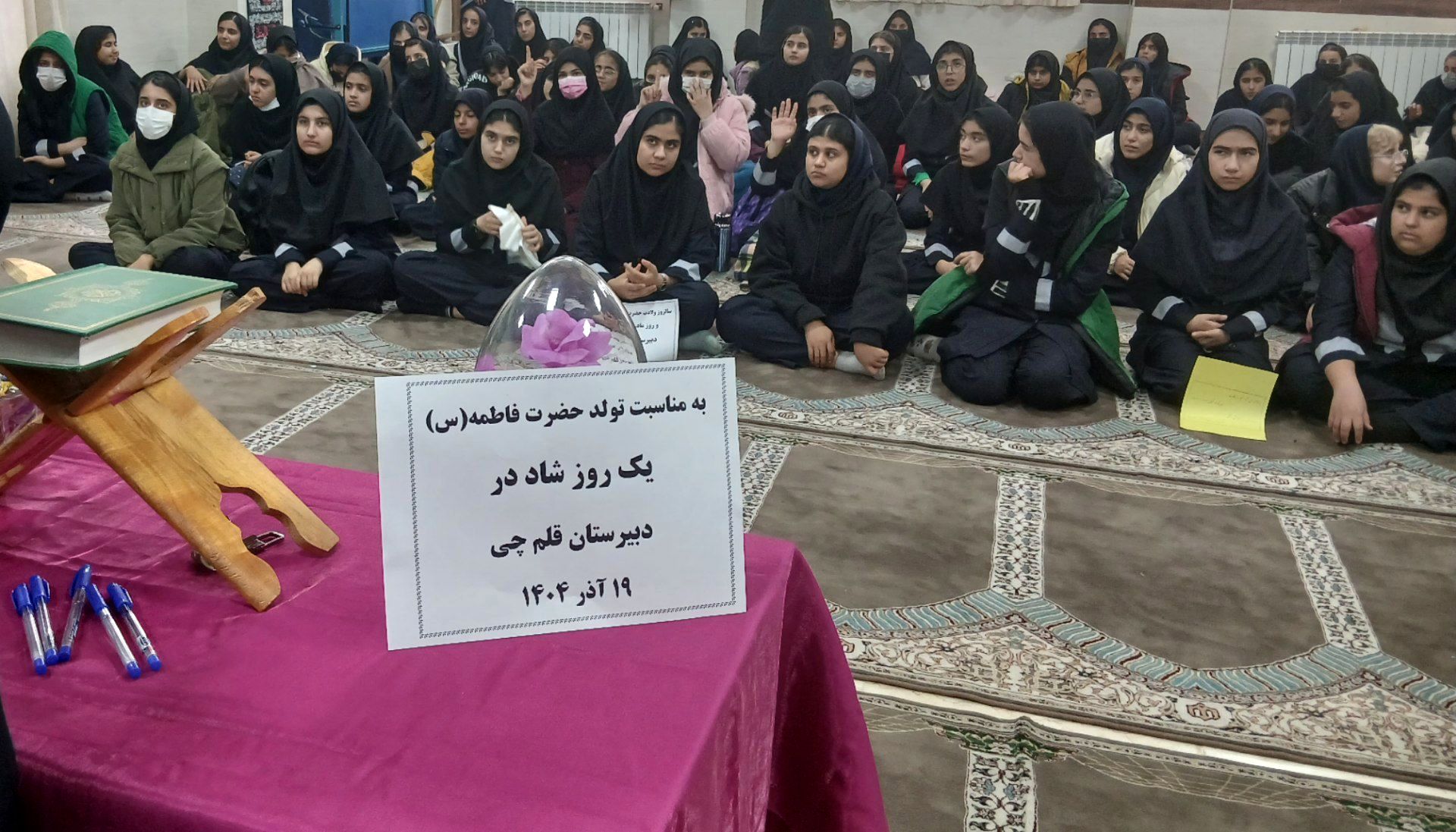 هدف ما آشنایی دانش‌آموزان با سیره نورانی حضرت زهرا(س) و تقویت ارزش‌های تربیتی است
