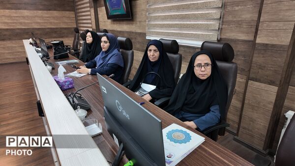 روایت تصویری از نشست گرامیداشت روز جهانی سوادآموزی در زنجان