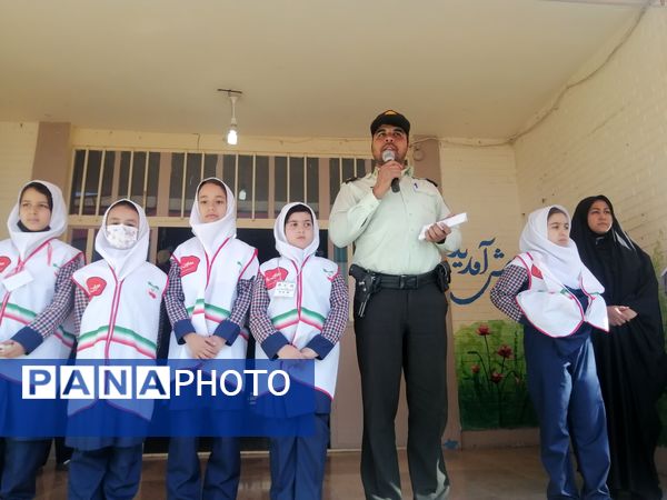 گرامیداشت هفته نیروی انتظامی در مدارس شهرستان ملارد