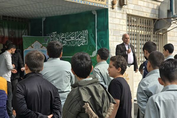 جشنواره غذا با هدف کمک به مردم فلسطین و لبنان در دبیرستان شهید بهشتی ناحیه 2 شهرری 