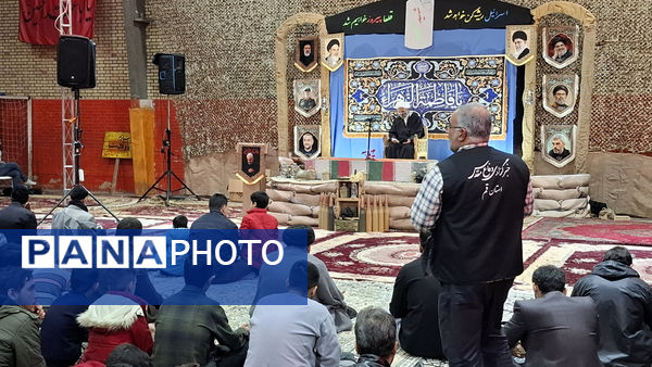 مراسم گرامیداشت نخستین سالگرد تدفین شهید گمنام در بوستان لاله قم