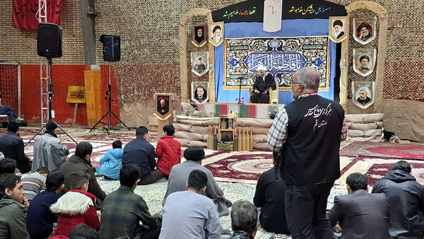 مراسم گرامیداشت نخستین سالگرد تدفین شهید گمنام در بوستان لاله قم
