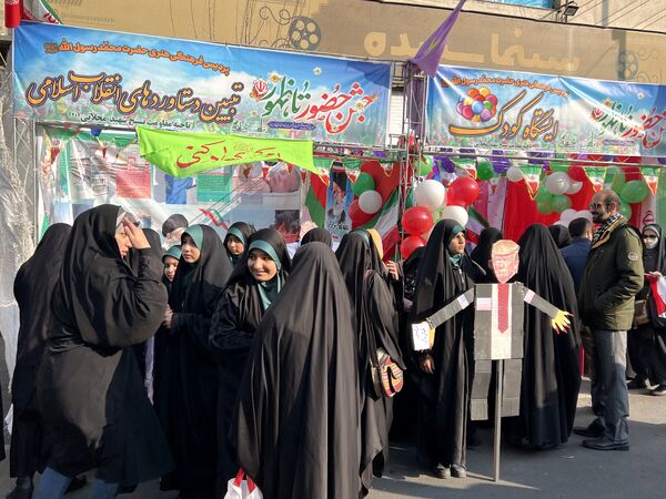 شور اسلامی در مسیر راهپیمایی تهران