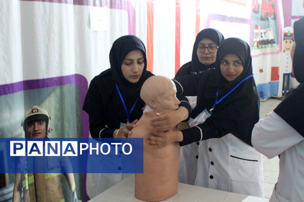 رقابت‌های مراقبین سلامت قم در بخش امداد و نجات