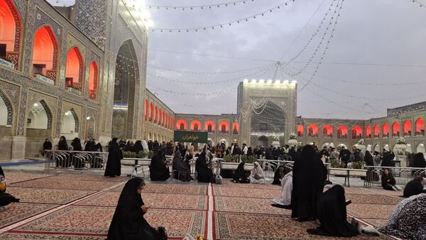 حرم سلطان طوس سیاه‌پوش شد