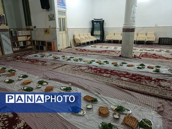 سفره های افطار ساده در کاشمر