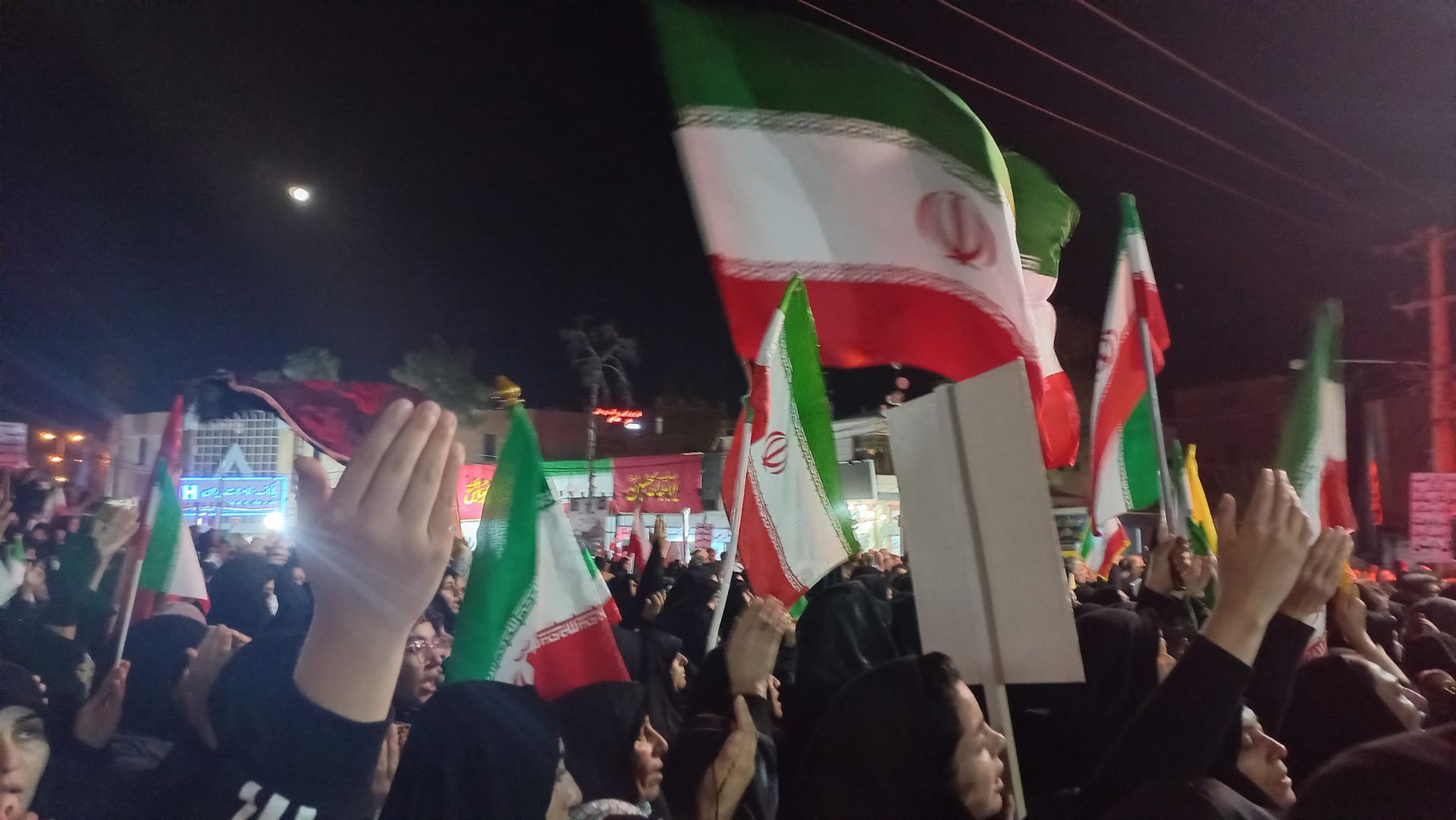 فیروزآباد در سوگ شهادت امام خامنه‌ای 