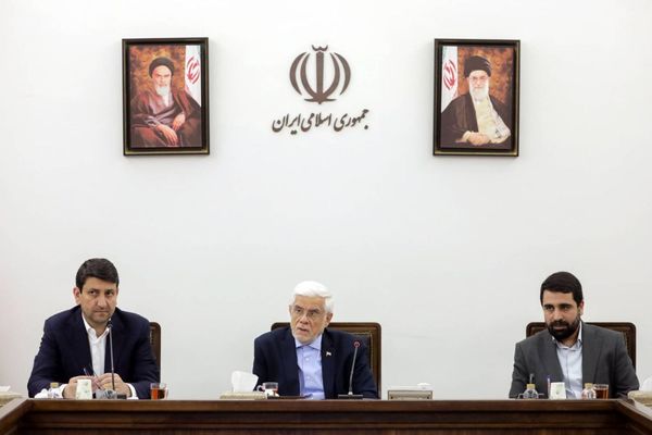 باید از اختلافات جزئی عبور کرد تا کشور به سمت آینده‌ای هوشمند و فناورانه حرکت کند