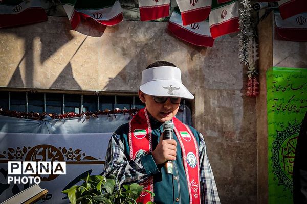 نور ایمان و رقابت؛ مسابقات قرآن، عترت و نماز دانش‌آموزان پسر در منطقه کهریزک 