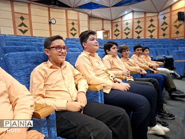 درخشش دانش‌آموزان منطقه ۳ در اختتامیه استانی جشنواره فرهنگی و هنری «امید فردا»