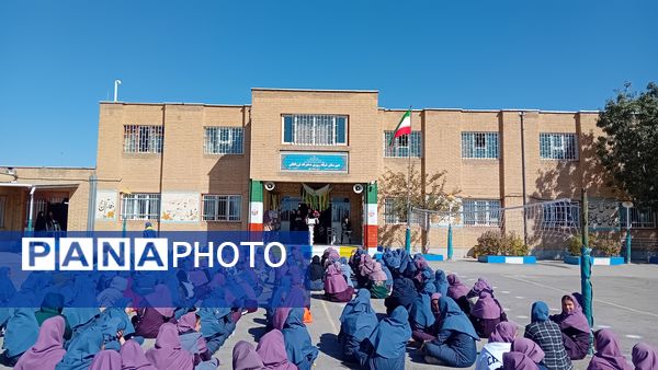 برگزاری مراسم هفته بسیج دانش‌آموزی و روز نوجوان در کمیجان