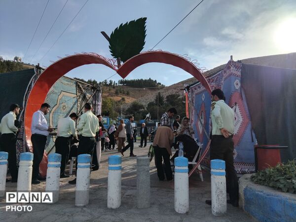 اولین جشنواره سیب در شیروان