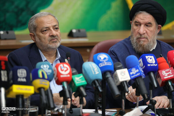 جلسه مرکزی ستاد بزرگداشت یوم الله ۱۳ آبان
