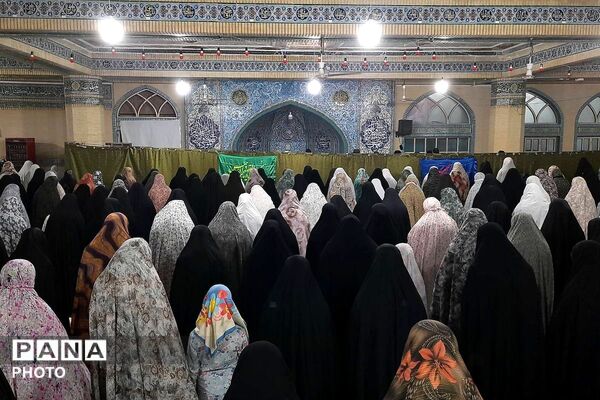مصلی شهر میزبان اجتماع پرشور نمازگزاران شهرستان ورامین