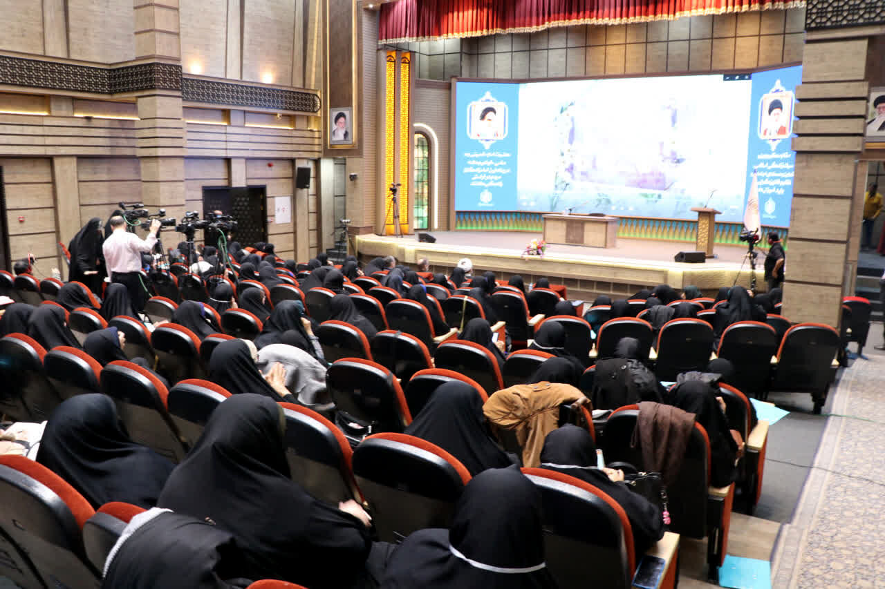 مادران امروز نیازمند آشنایی با مهارت‌های ارتباطی و روانشناسی رشد هستند