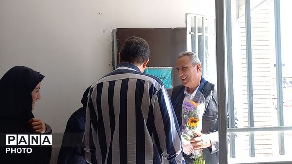 جشن جوانه ها در دبیرستان دخترانه شهید حسن انصاری