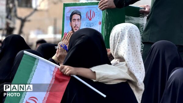 مراسم تشییع پیکر شهید رمضان محمد صادق نظافتی