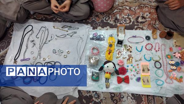 شکوفایی خلاقیت در جشنواره دست‌سازه‌های دبیرستان شهیده محبوبه دانش