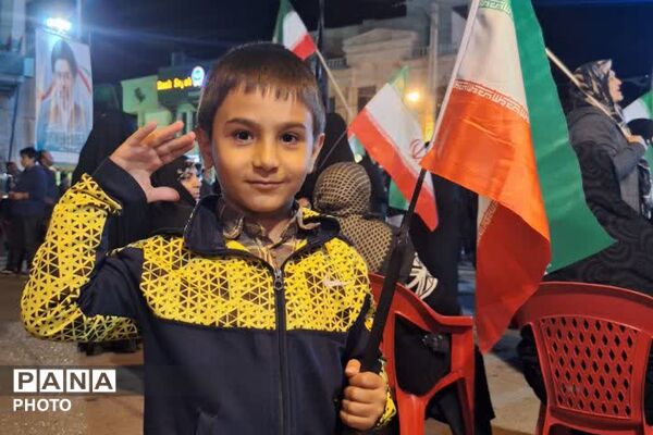 تجدید بیعت پرشور مردم فیروزکوه با رهبری معظم انقلاب