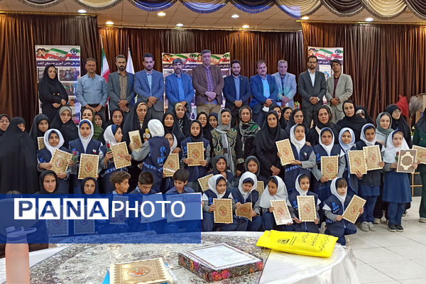 مراسم تجلیل وتقدیر از دانش‌آموز خبرنگاران پانا آباده توسط رئیس سازمان دانش‌آموزی استان فارس