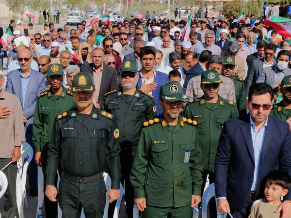 حضور حماسی مردم انقلابی بندرخمیر در راهپیمایی ۲۲ بهمن