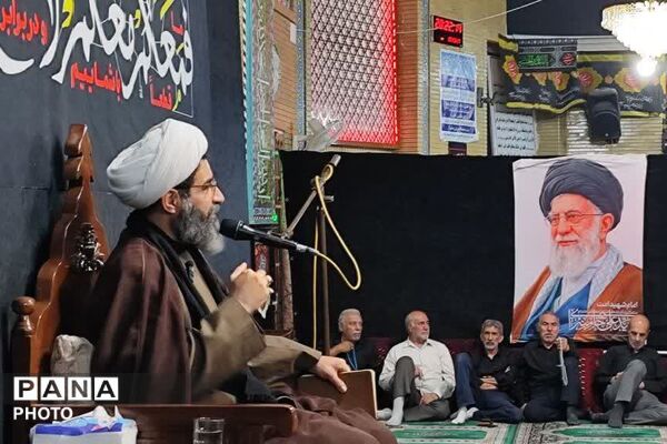 از کوچه‌های محرم تا میدان عاشقی؛ نوجوانان در مسیر پرچم‌داری امام حسین(ع)