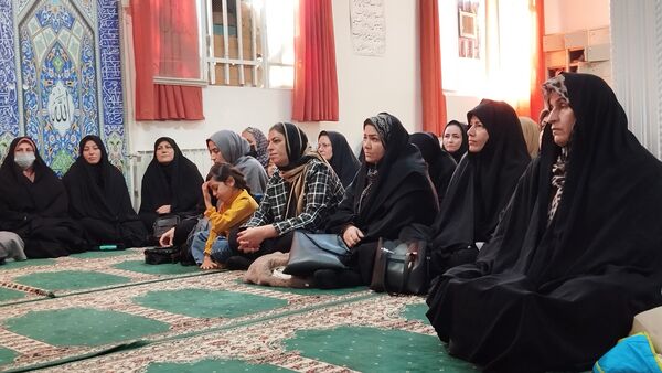 جلسه آموزش خانواده در مدرسه مهندس رحمانی فرد ناحیه ۱ مشهد مقدس
