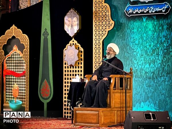 سخنرانی امام جمعه شهرستان کاشمر در حرم مطهر رضوی