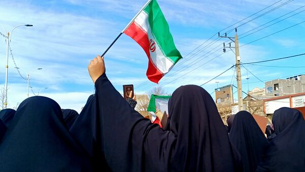 هم صدایی مردم رزن برای سرکوب اغتشاشات 