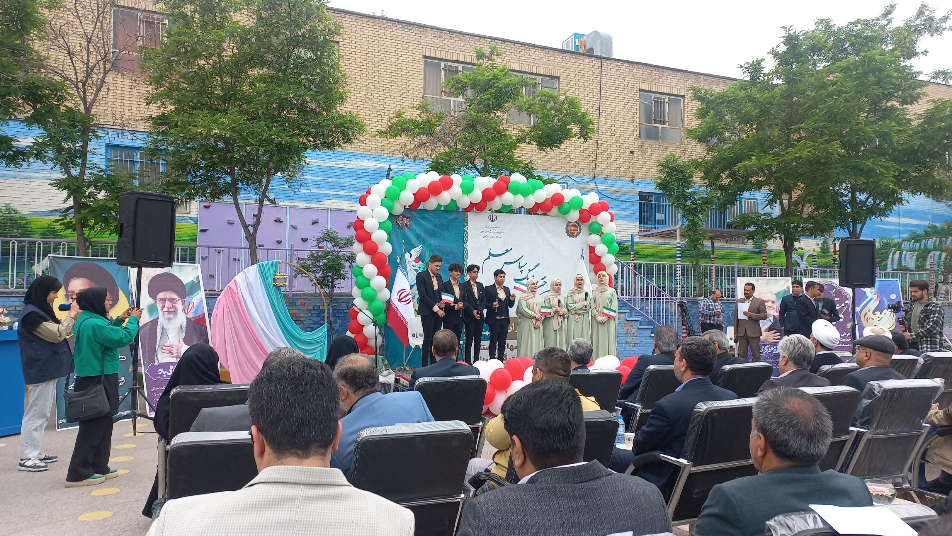 زنگ سپاس معلم در خراسان رضوی نواخته شد