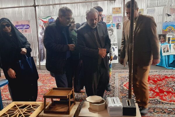 برپایی نمایشگاه دستاورهای دانش‌آموزان منطقه کهریزک 