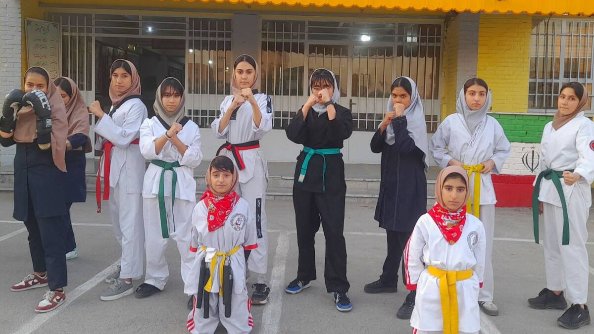 المپیاد ورزشی درون مدرسه ای در دبیرستان نورالهدی ناحیه ۷ مشهد