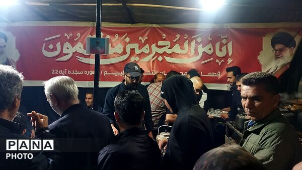 گذری بر فعالیت موکب مردمی پارک دانشجو در پانزدهمین شب از سال ۱۴۰۵ 