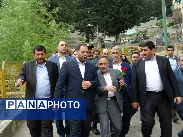 نشست صمیمی نخبگان و فرهنگیان سوادکوه با حضور معاون پارلمانی وزیر آموزش‌وپرورش 