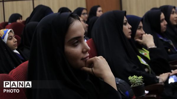 چهره‌های درخشان سازمان دانش‌آموزی زیر ذره‌بین دوربین‌ها