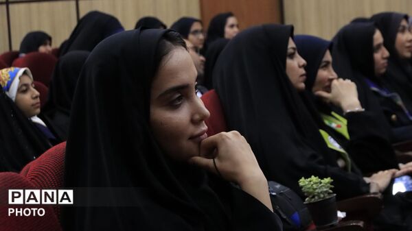 چهره‌های درخشان سازمان دانش‌آموزی زیر ذره‌بین دوربین‌ها