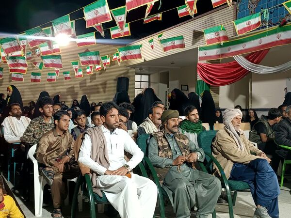 برگزاری جشن دهه فجر در مدرسه راهیان ولایت بشاگرد
