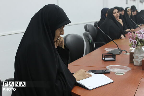 برگزاری آیین تودیع و معارفه فرماندهان واحد پیشگام خواهران در آموزش و پرورش اسلامشهر