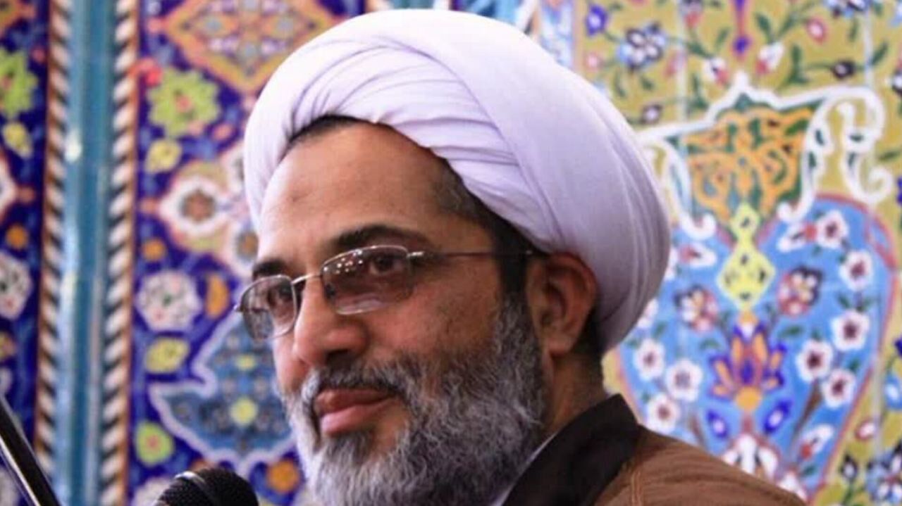 حرکت و اهداف امام خمینی (ره)در ایجاد انقلاب اسلامی ایران در راستای اهداف بعثت پیامبر اکرم(ص) بود