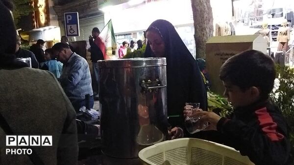 قاب هایی از جنس خدمت در نیشابور-۲