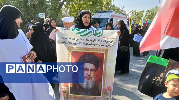 برگزاری نماز جمعه نصر به امامت رهبر معظم انقلاب اسلامی 