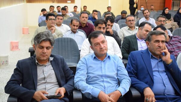 تجلیل از کارمندان بیمارستان شهدا لردگان در هفته‌ دولت