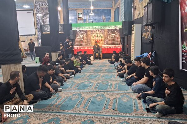 طنین نوای عاشورایی نوجوانان کازرونی در سوگواره «احلی من العسل»