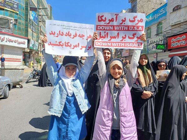 خروش مردم روزه‌دار و انقلابی ملارد در راهپیمایی روز قدس 