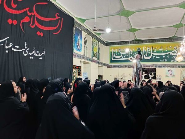  مراسم سینه زنی به مناسبت شهادت حضرت رقیه(س) در روستای عارف آباد
